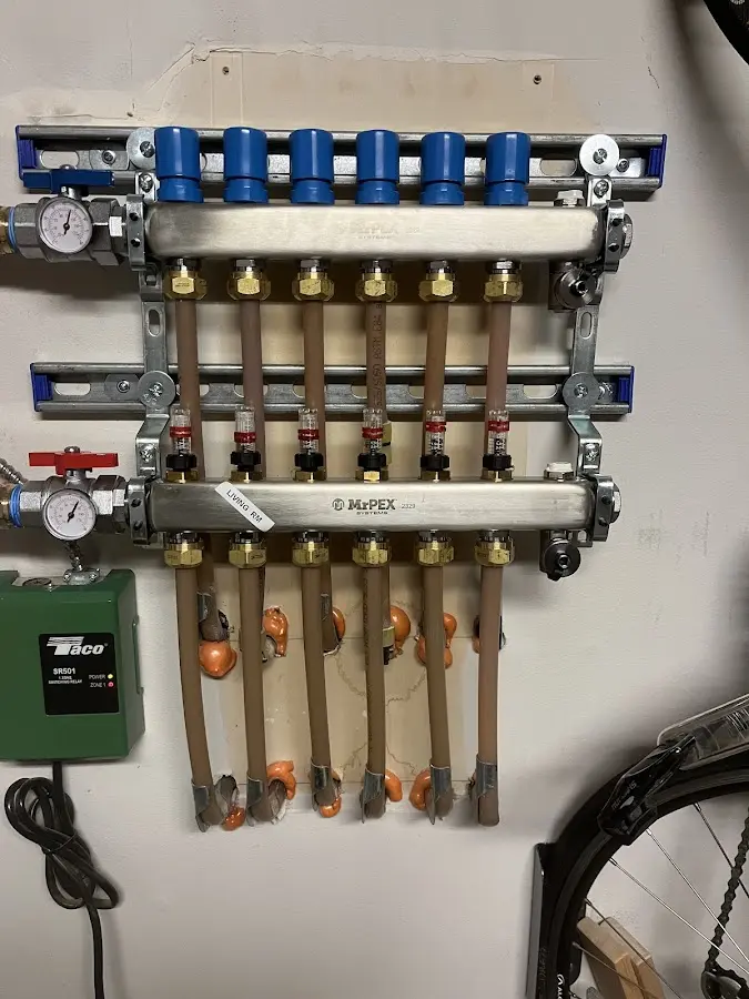 Plumber performing Gas Leak Detection at a residential property in Redlands